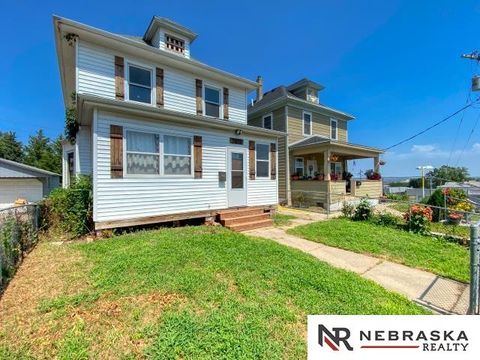 Photo of 2408 Poppleton Avenue, Omaha, NE 68105 (MLS # 22525759)