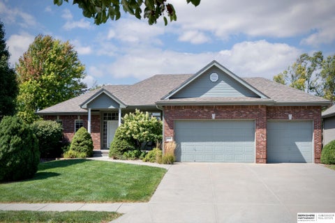 Photo of 5602 N 163rd Street, Omaha, NE 68116 (MLS # 22628677)