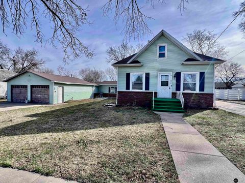 Photo of 808 S Chestnut Street, Friend, NE 68359 (MLS # 22606216)