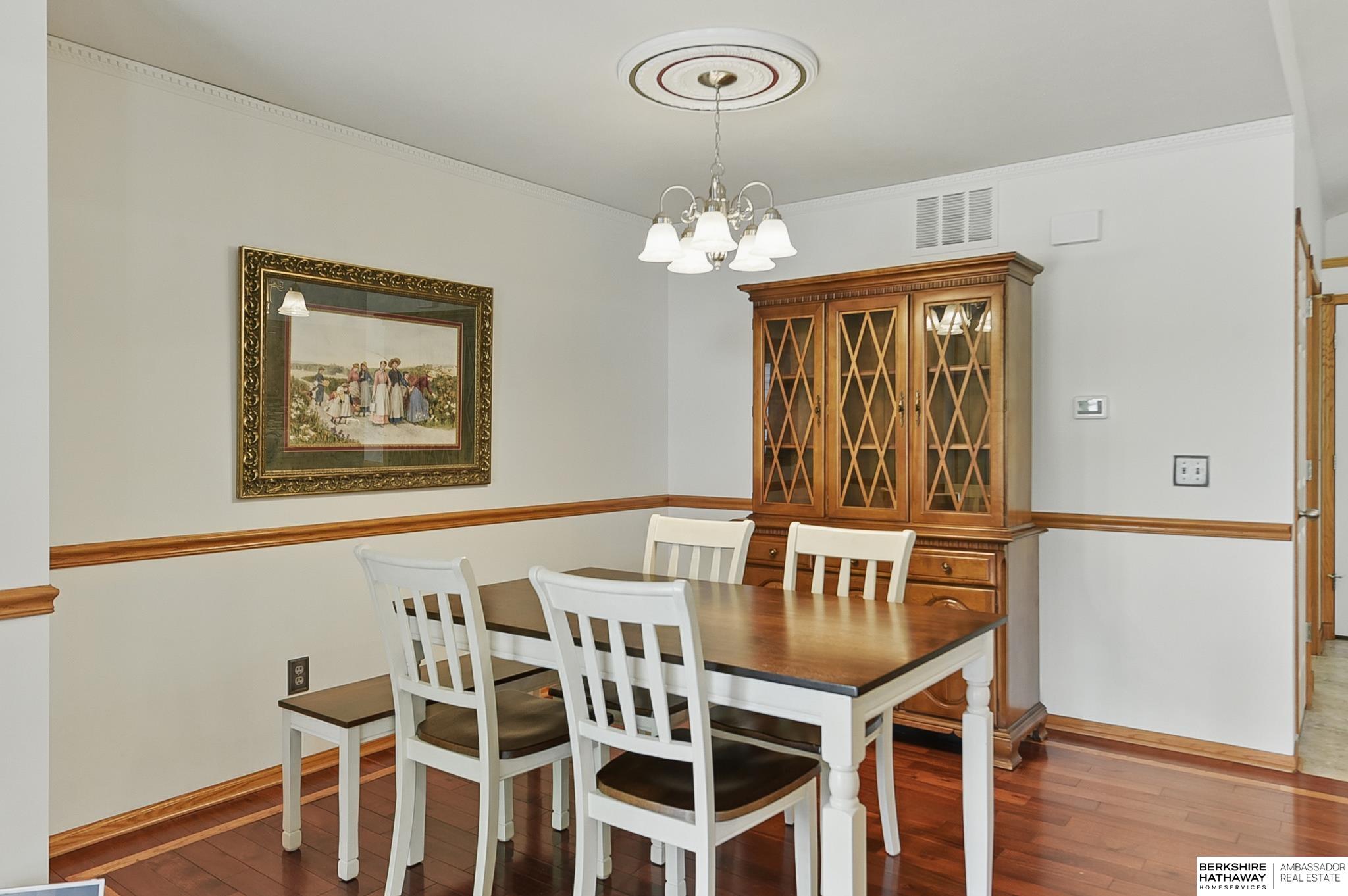 Bennington, Nebraska 68007, United States, 2 Bedrooms Bedrooms, ,2 BathroomsBathrooms,Residential,Active,188462