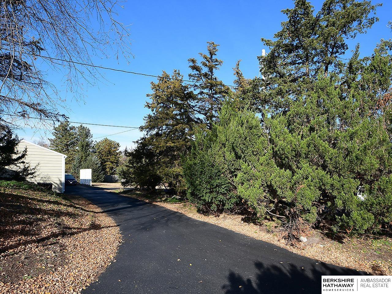 Waterloo, Nebraska 68069, United States, 4 Bedrooms Bedrooms, ,3 BathroomsBathrooms,Residential,Active,255318