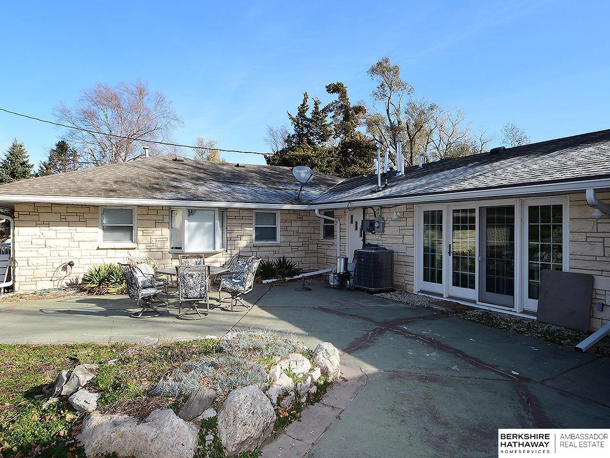 Waterloo, Nebraska 68069, United States, 4 Bedrooms Bedrooms, ,3 BathroomsBathrooms,Residential,Active,255318