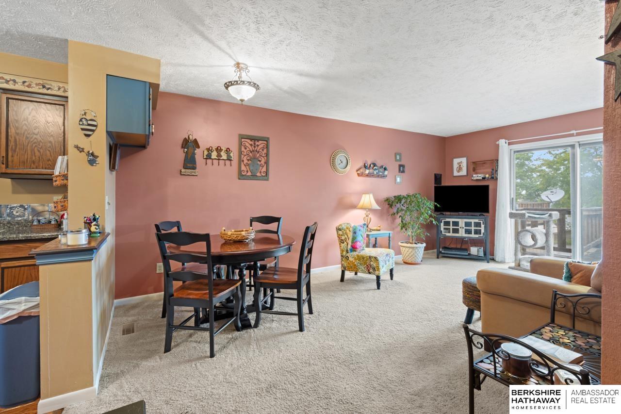 Bellevue, Nebraska 68123, United States, 2 Bedrooms Bedrooms, ,2 BathroomsBathrooms,Residential,Pending,144662