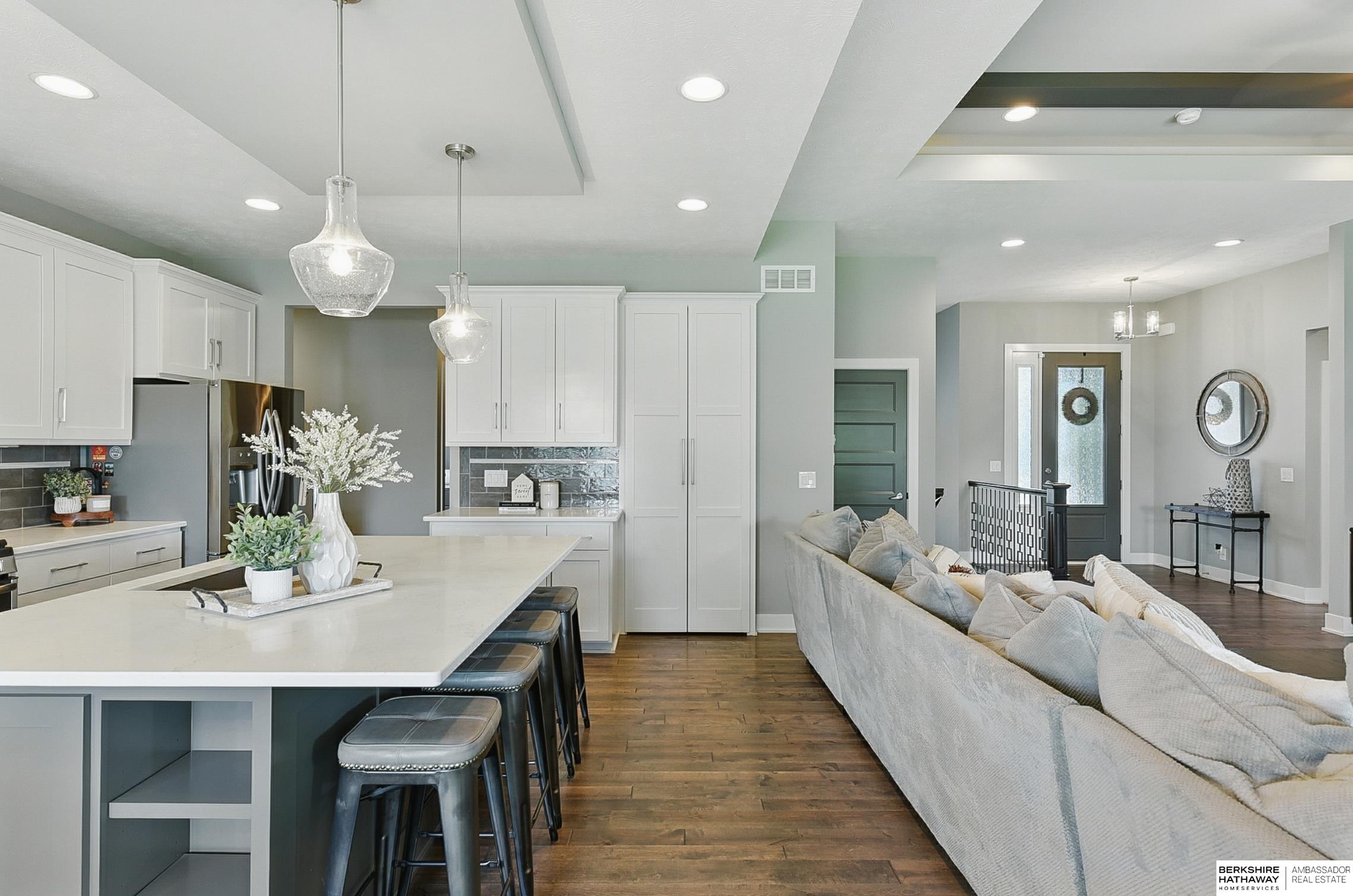 Elkhorn, Nebraska 68022, United States, 5 Bedrooms Bedrooms, ,3 BathroomsBathrooms,Residential,Active,153425