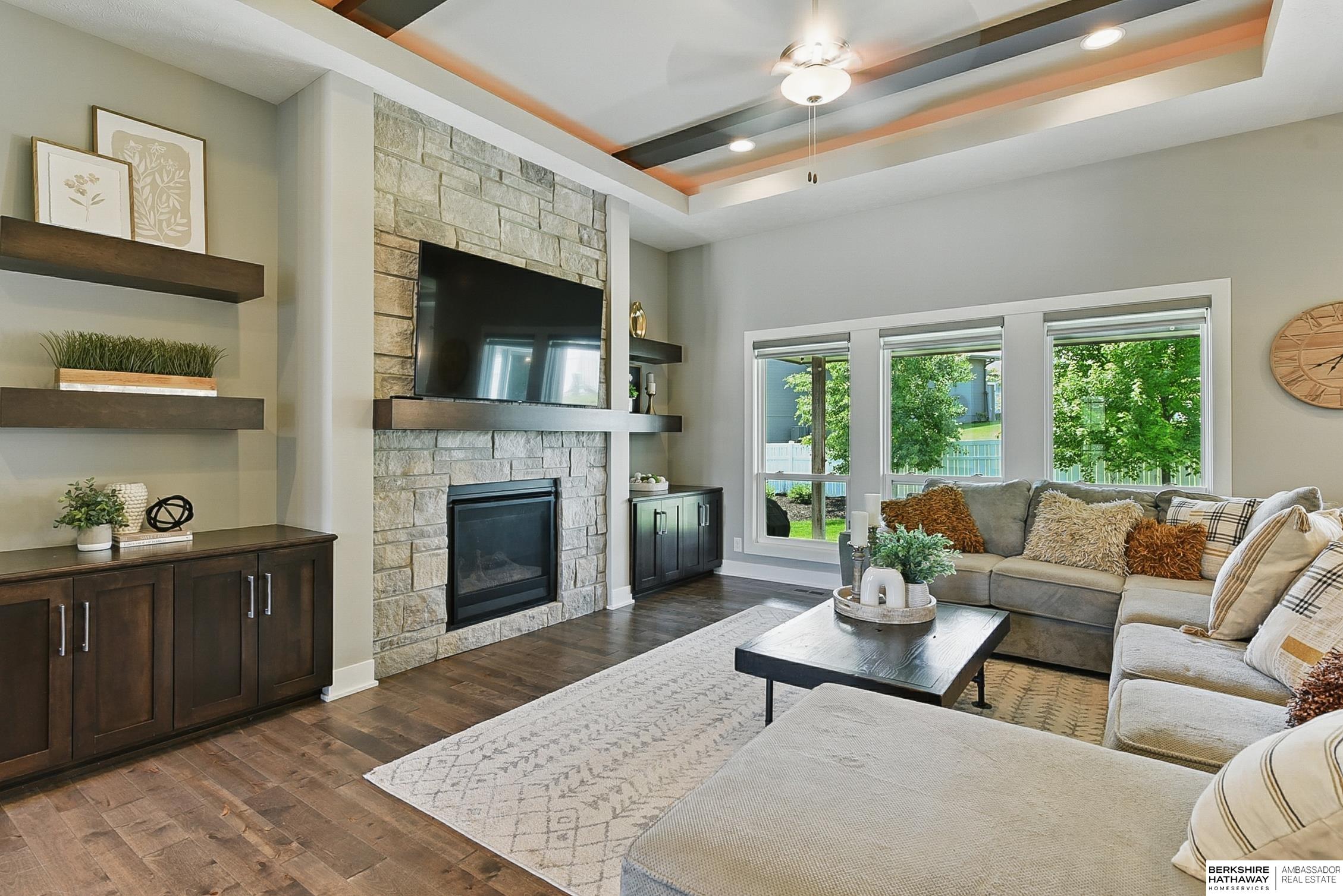 Elkhorn, Nebraska 68022, United States, 5 Bedrooms Bedrooms, ,3 BathroomsBathrooms,Residential,Active,153425