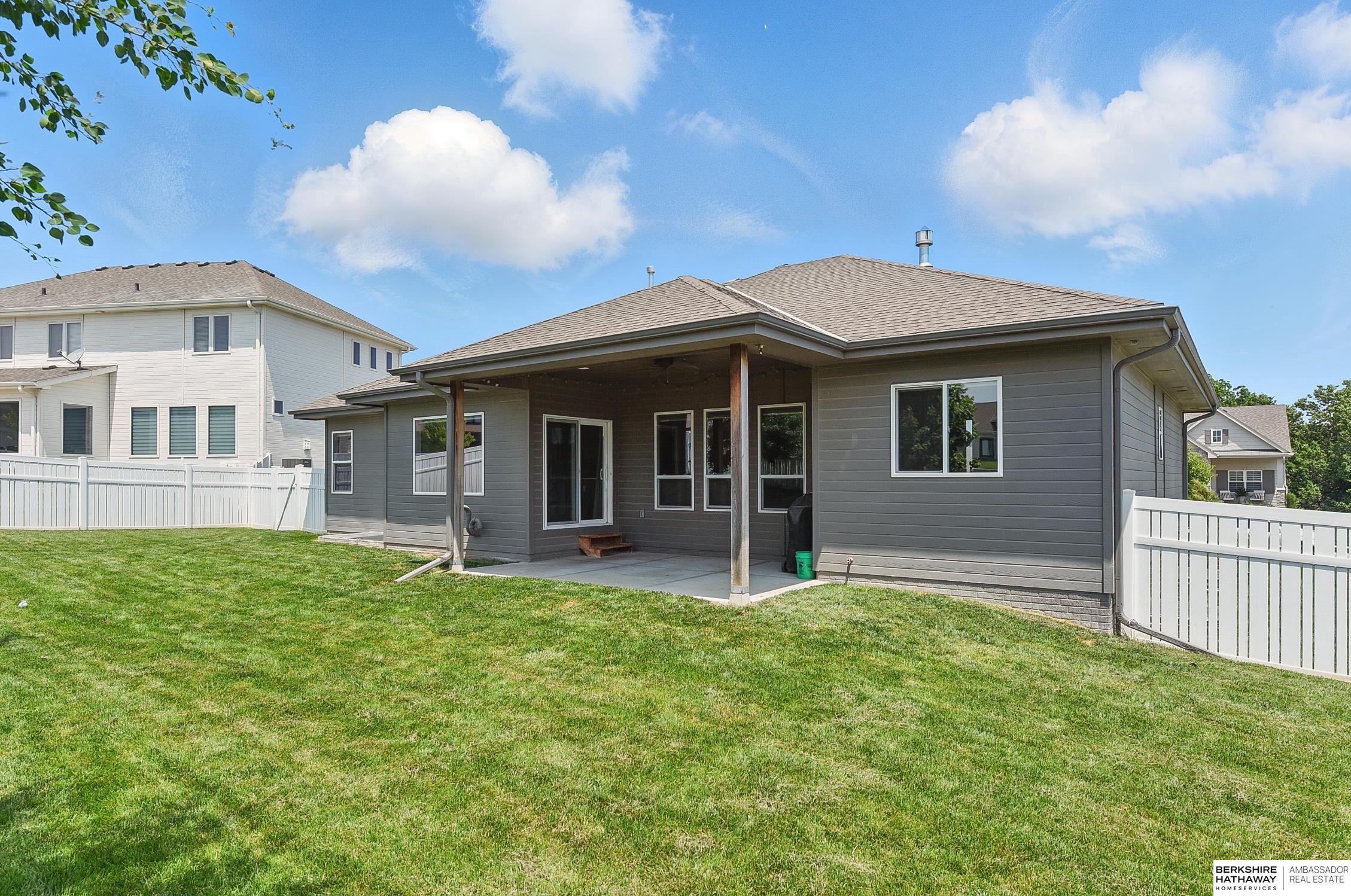 Elkhorn, Nebraska 68022, United States, 5 Bedrooms Bedrooms, ,3 BathroomsBathrooms,Residential,Active,153425