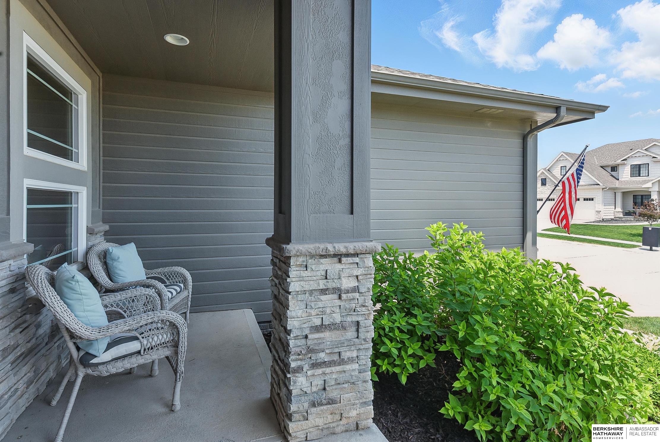 Elkhorn, Nebraska 68022, United States, 5 Bedrooms Bedrooms, ,3 BathroomsBathrooms,Residential,Active,153425