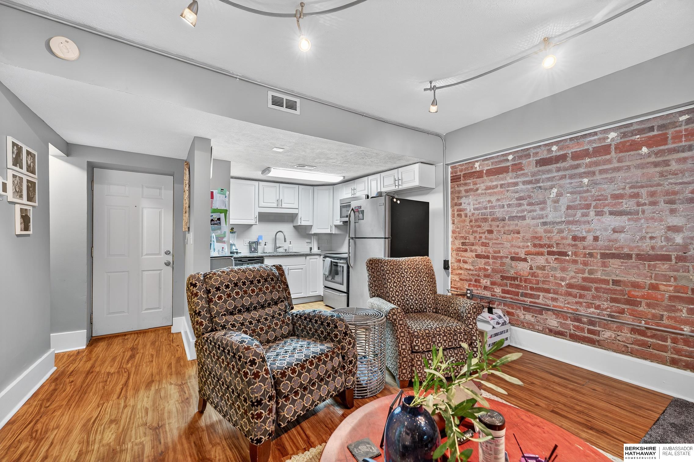 Omaha, Nebraska 68102, United States, 1 Bedroom Bedrooms, ,1 BathroomBathrooms,Residential,Active,237678