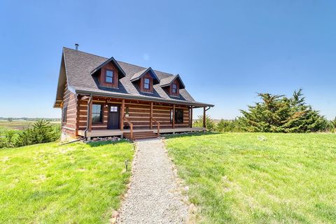 MLS: 22512750