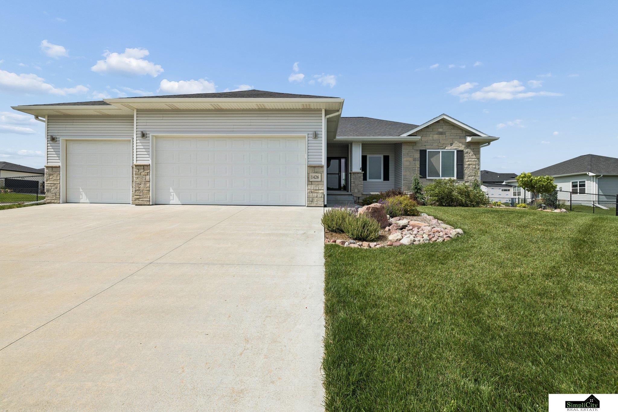 Photo 1 of 40 — 1426 E 9th Street, Hickman, NE 68372