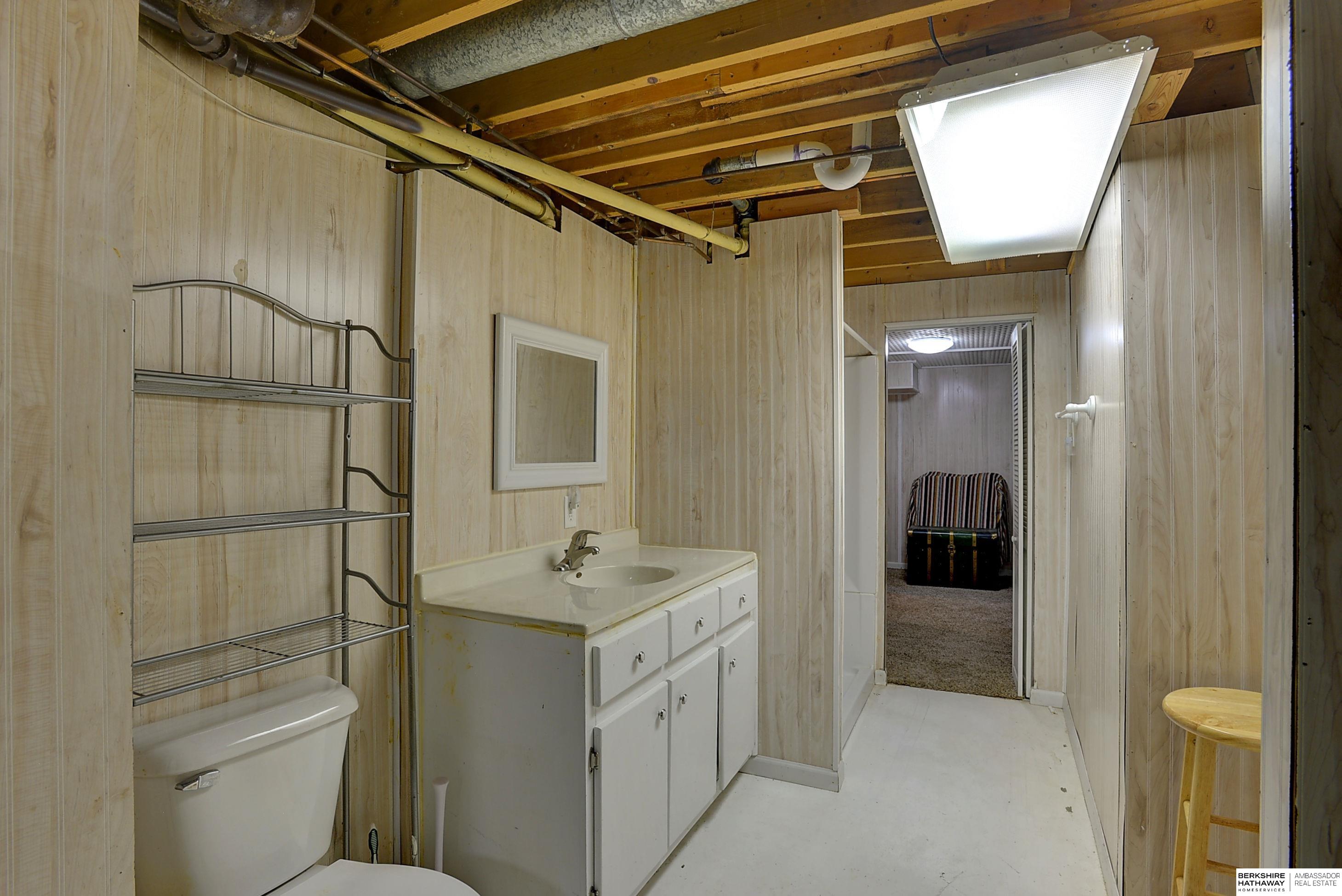 Omaha, Nebraska 68137, United States, 3 Bedrooms Bedrooms, ,2 BathroomsBathrooms,Residential,Pending,133412