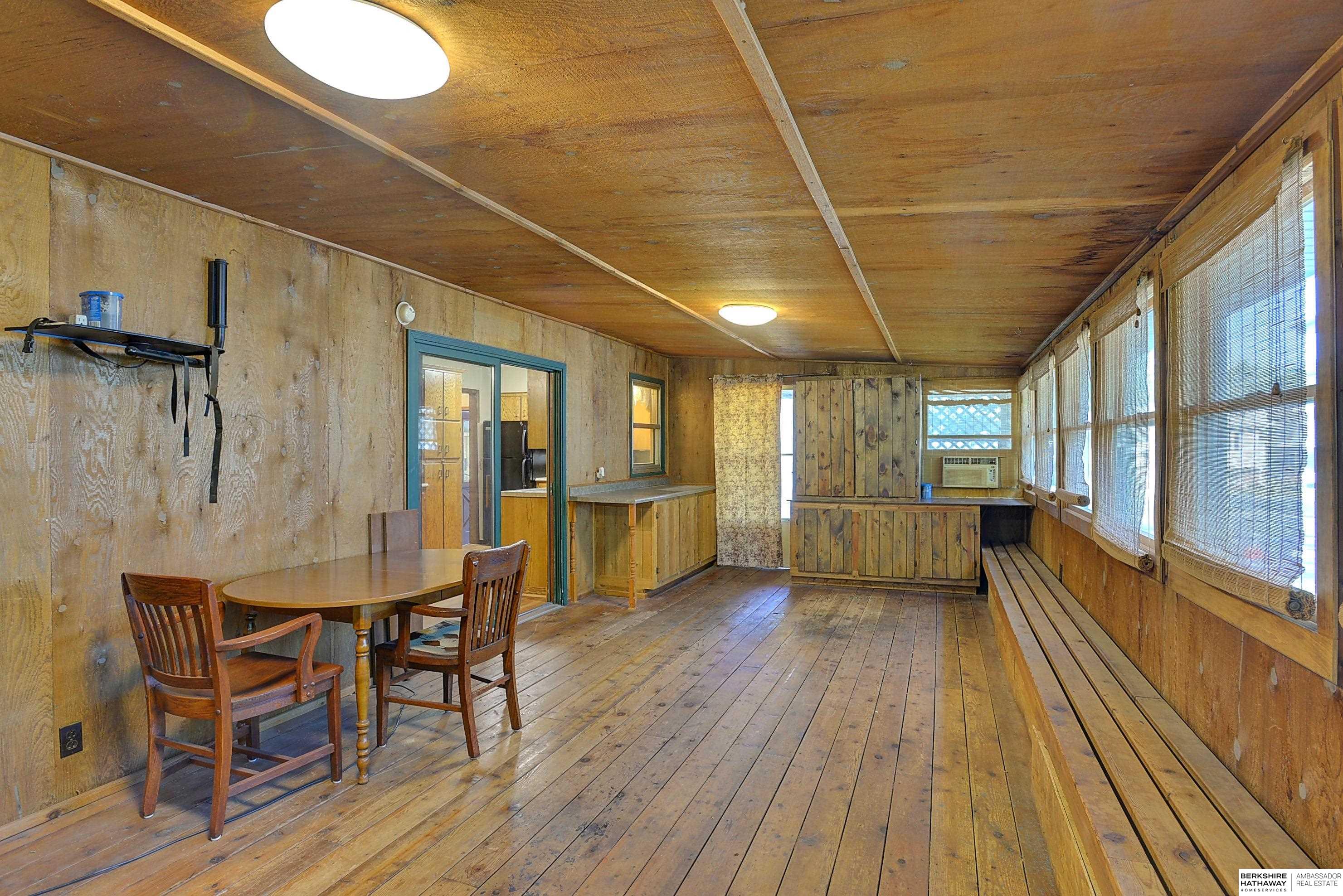 Omaha, Nebraska 68137, United States, 3 Bedrooms Bedrooms, ,2 BathroomsBathrooms,Residential,Pending,133412