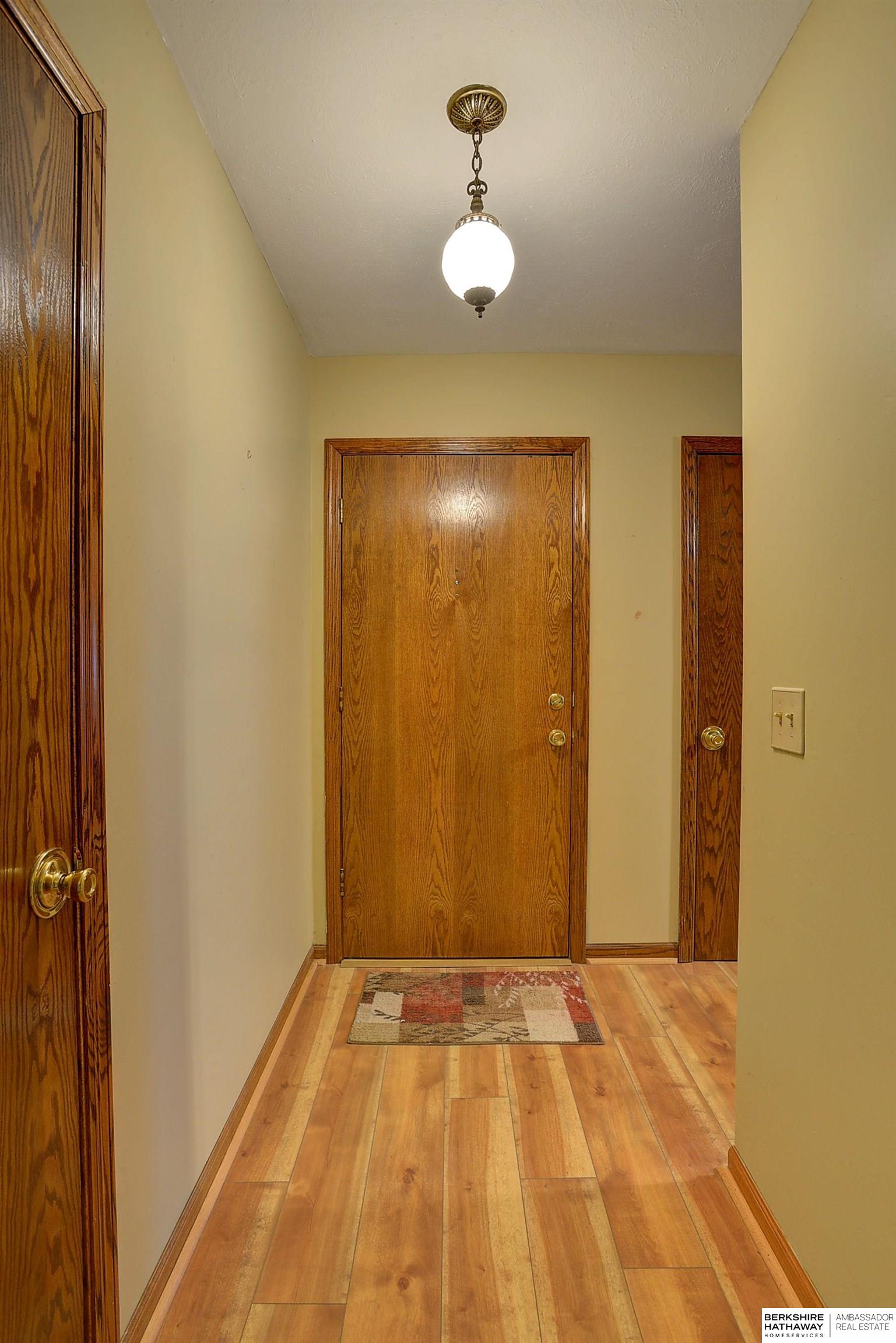 Omaha, Nebraska 68137, United States, 3 Bedrooms Bedrooms, ,2 BathroomsBathrooms,Residential,Pending,133412