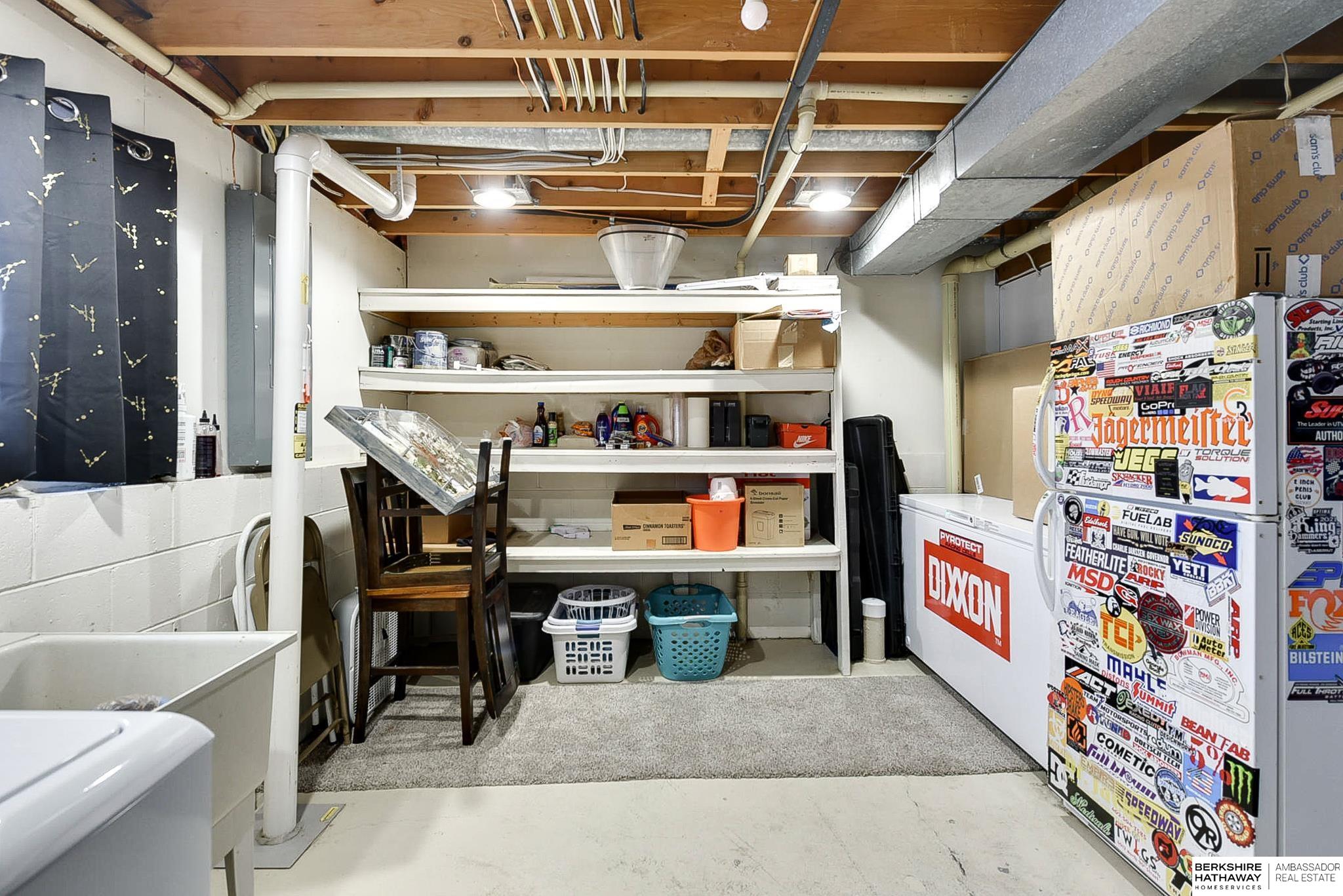 Fremont, Nebraska 68025, United States, 4 Bedrooms Bedrooms, ,2 BathroomsBathrooms,Residential,Active,3864