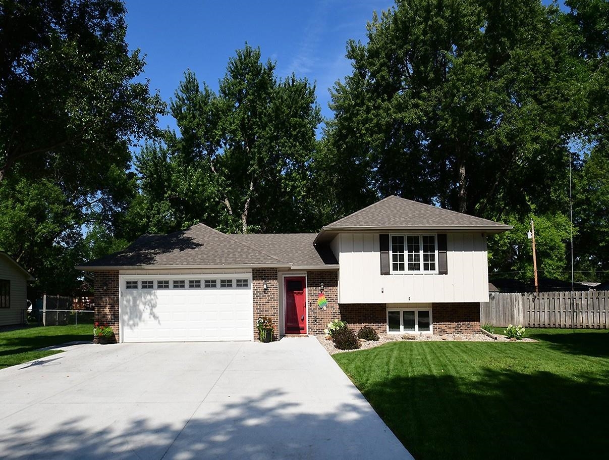 Fremont, Nebraska 68025, United States, 4 Bedrooms Bedrooms, ,2 BathroomsBathrooms,Residential,Active,3864