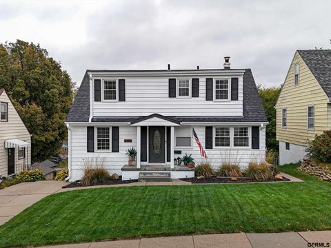 Photo of 2115 S 49 Avenue, Omaha, NE 68106 (MLS # 22531053)