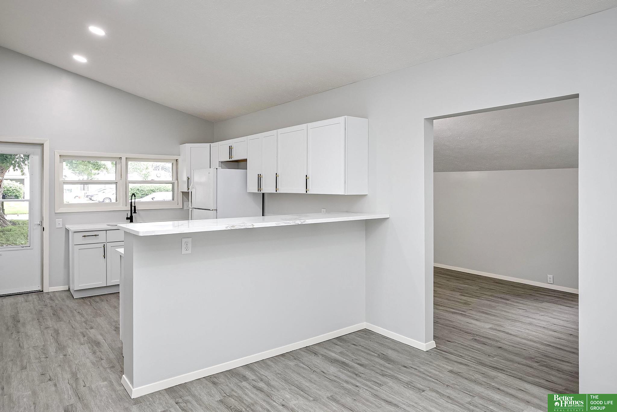 Photo 1 of 33 — 1807 Warren Street, Bellevue, NE 68005