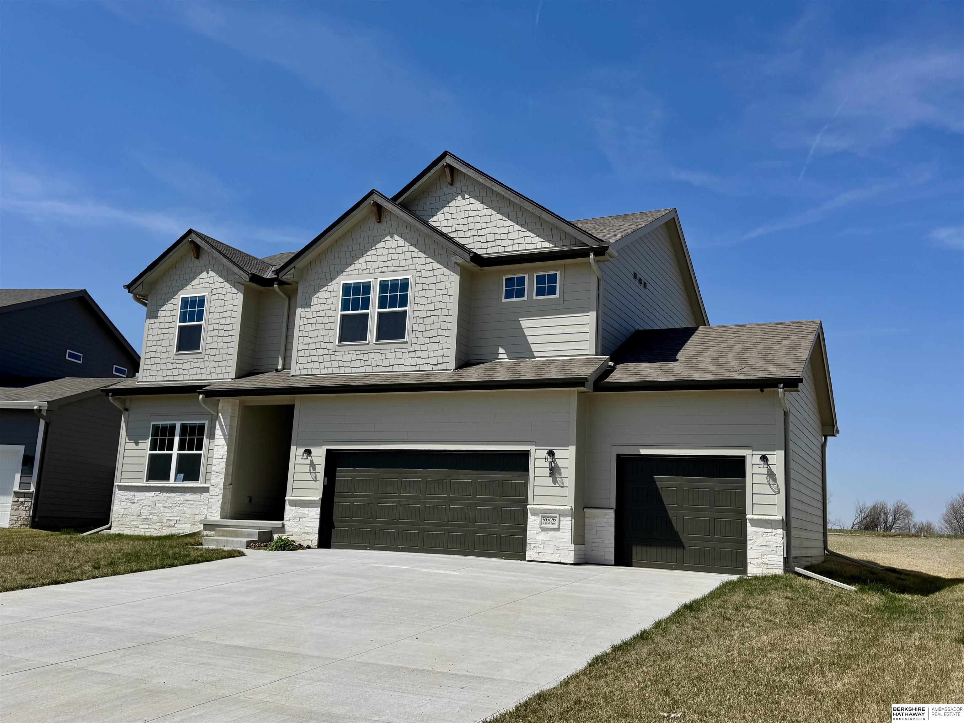 Omaha, Nebraska 68136, United States, 4 Bedrooms Bedrooms, ,2 BathroomsBathrooms,Residential,Active,107755