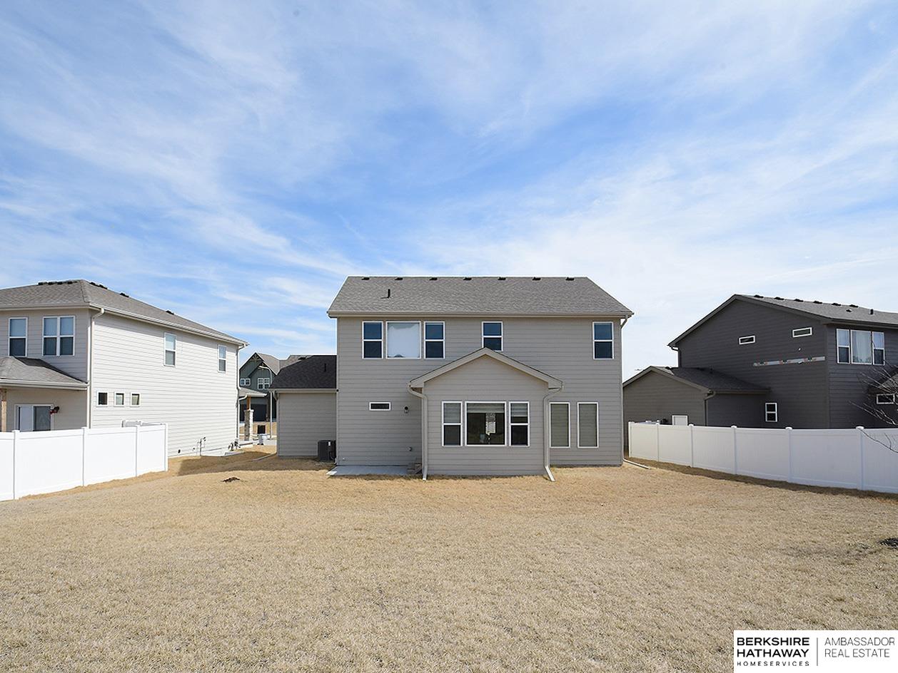 Omaha, Nebraska 68136, United States, 4 Bedrooms Bedrooms, ,2 BathroomsBathrooms,Residential,Active,107755