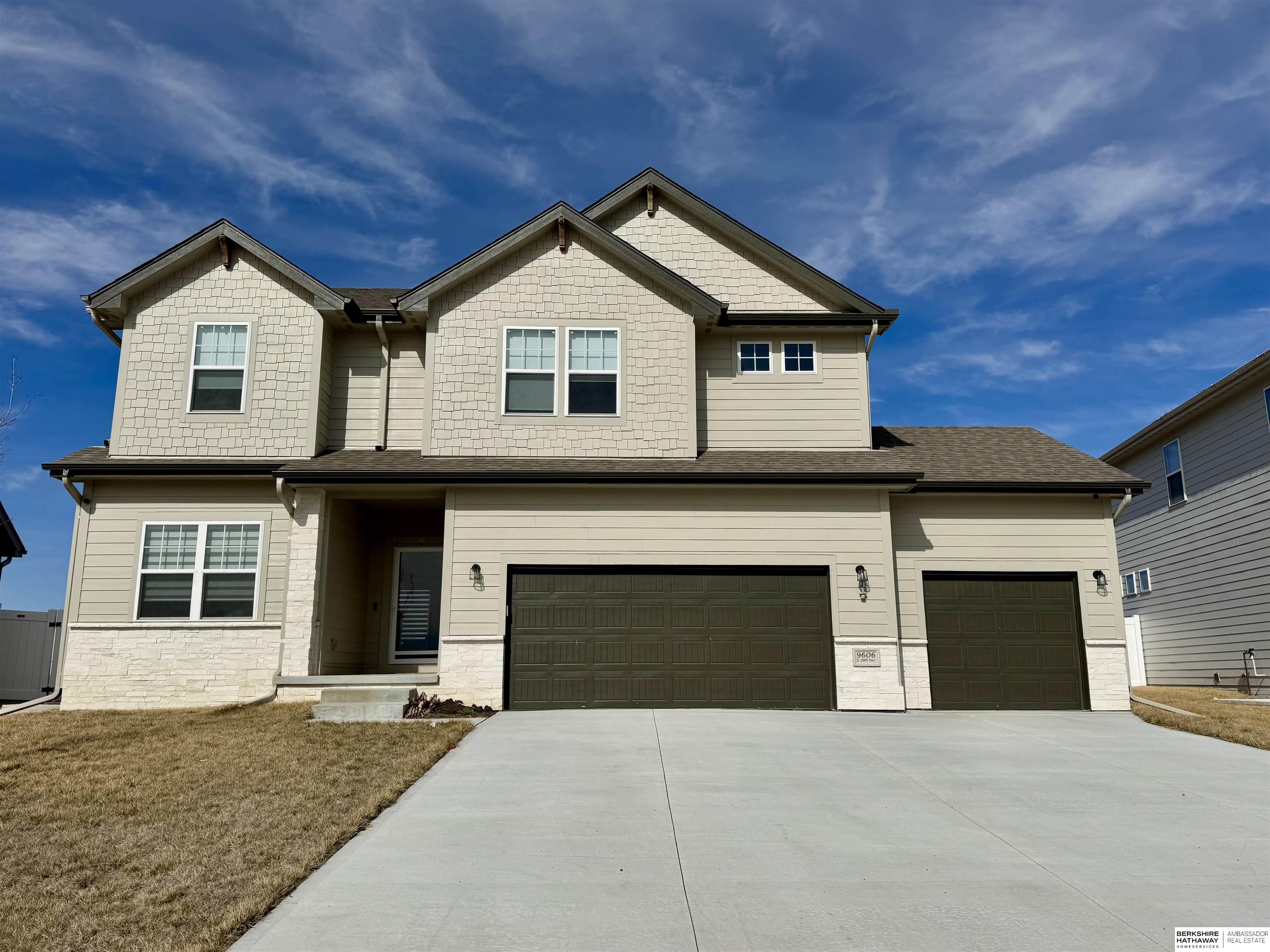 Omaha, Nebraska 68136, United States, 4 Bedrooms Bedrooms, ,2 BathroomsBathrooms,Residential,Active,107755