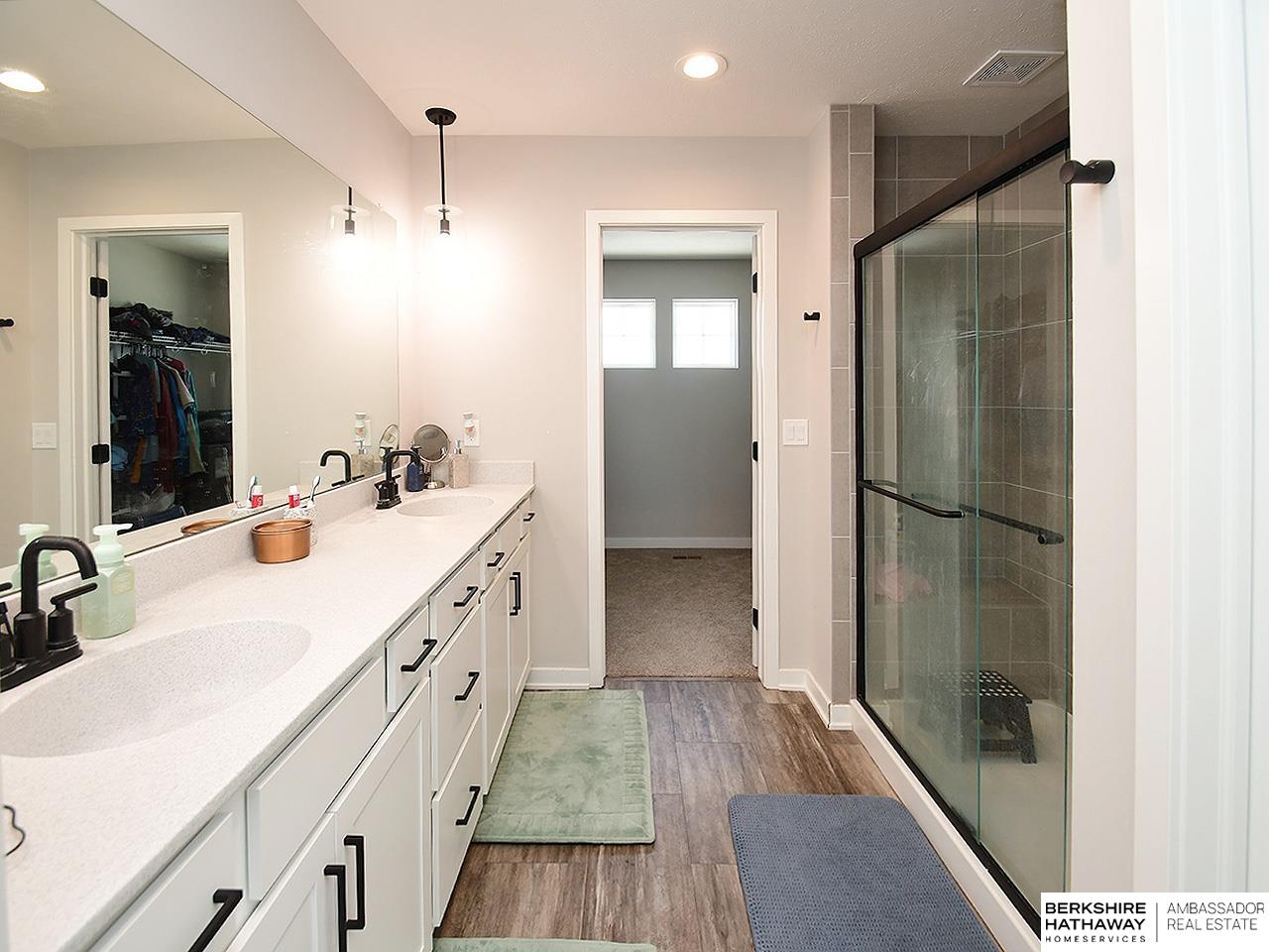 Omaha, Nebraska 68136, United States, 4 Bedrooms Bedrooms, ,2 BathroomsBathrooms,Residential,Active,107755