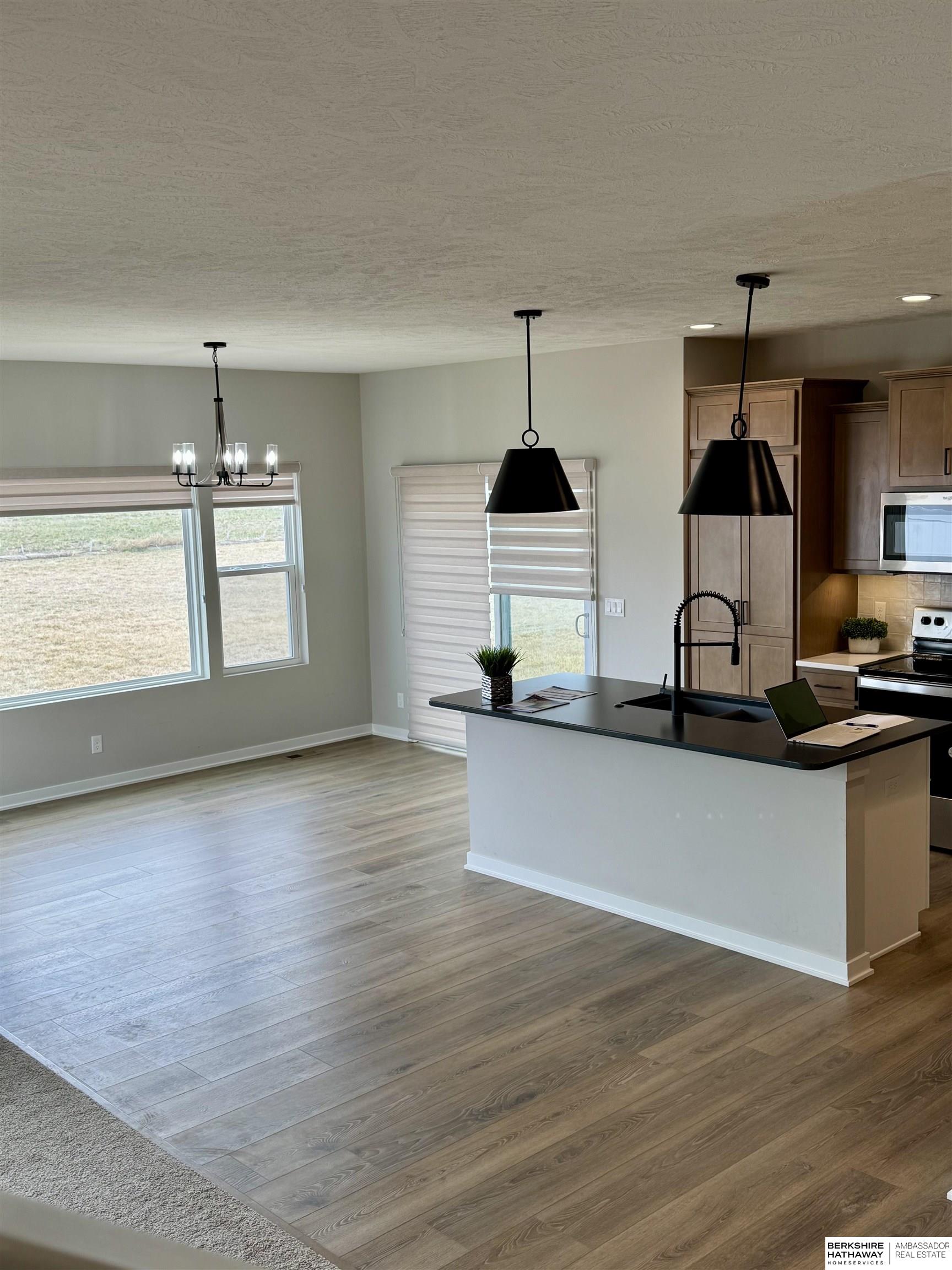 Omaha, Nebraska 68136, United States, 4 Bedrooms Bedrooms, ,2 BathroomsBathrooms,Residential,Active,107755