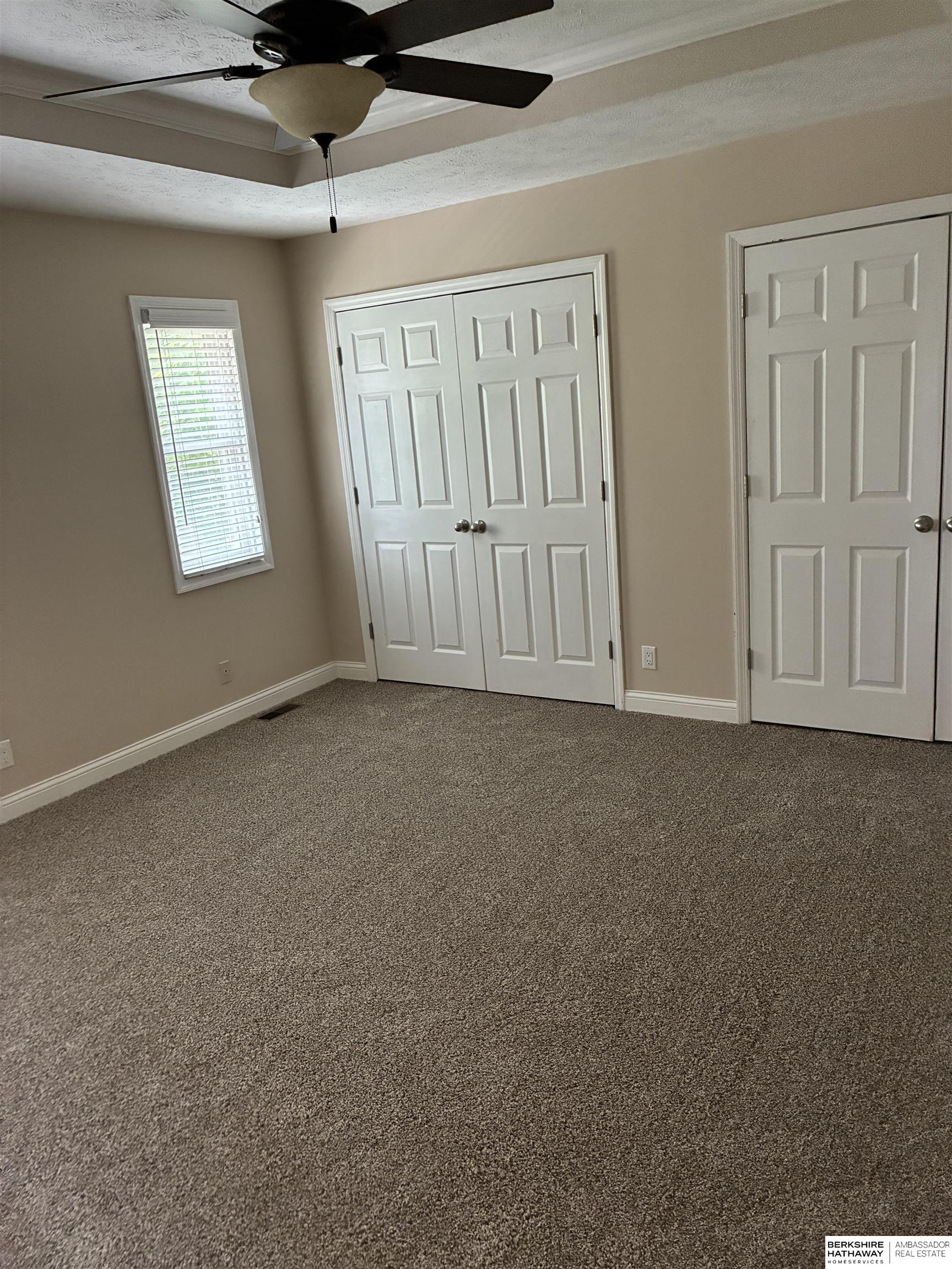 Papillion, Nebraska 68046, United States, 4 Bedrooms Bedrooms, ,3 BathroomsBathrooms,Residential,Pending,195760