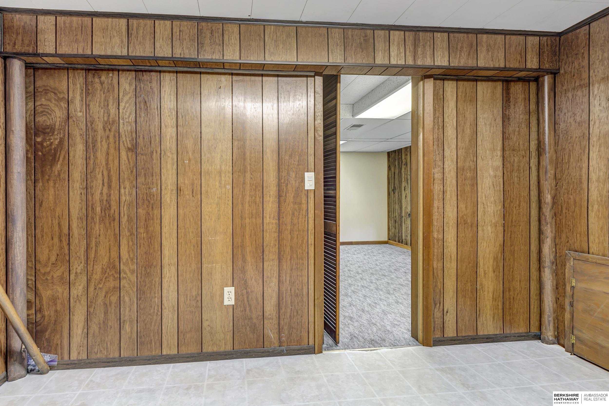 Lincoln, Nebraska 68505, United States, 3 Bedrooms Bedrooms, ,2 BathroomsBathrooms,Residential,Active,200779