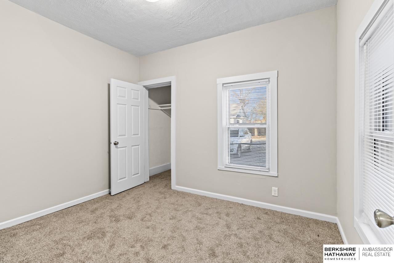 Omaha, Nebraska 68110, United States, 4 Bedrooms Bedrooms, ,1 BathroomBathrooms,Residential,Active,251335