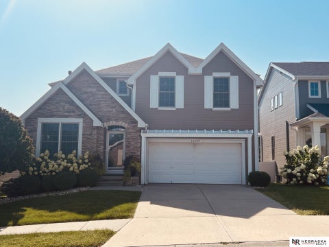 Photo of 14727 Laurel Plaza, Omaha, NE 68116 (MLS # 22624715)