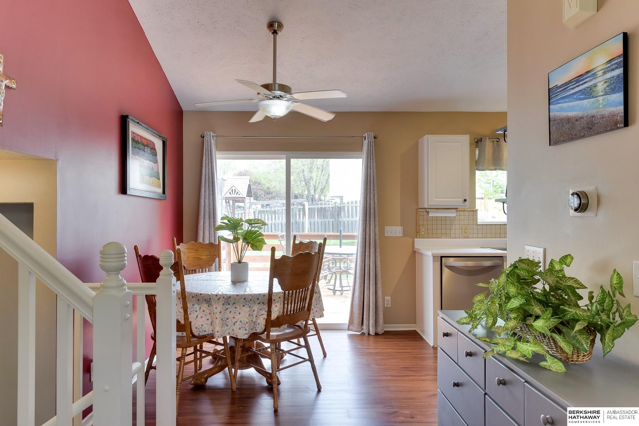 Omaha, Nebraska 68136, United States, 3 Bedrooms Bedrooms, ,2 BathroomsBathrooms,Residential,Pending,119008