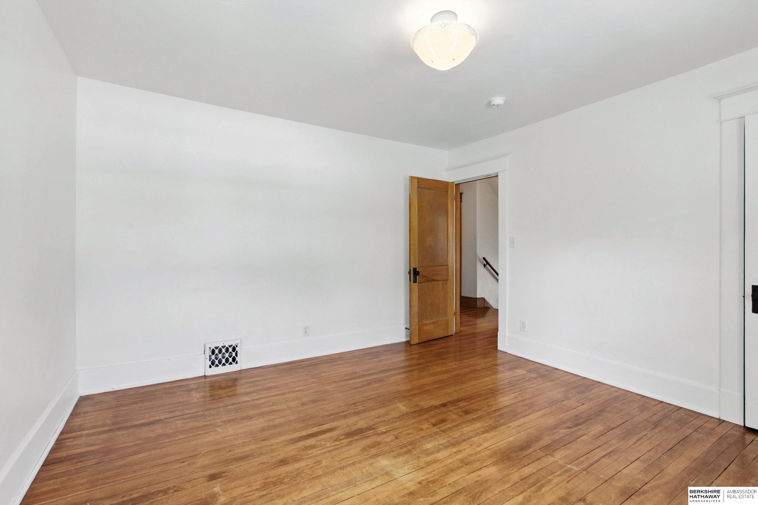 Lincoln, Nebraska 68502, United States, 3 Bedrooms Bedrooms, ,2 BathroomsBathrooms,Residential,Active,217034