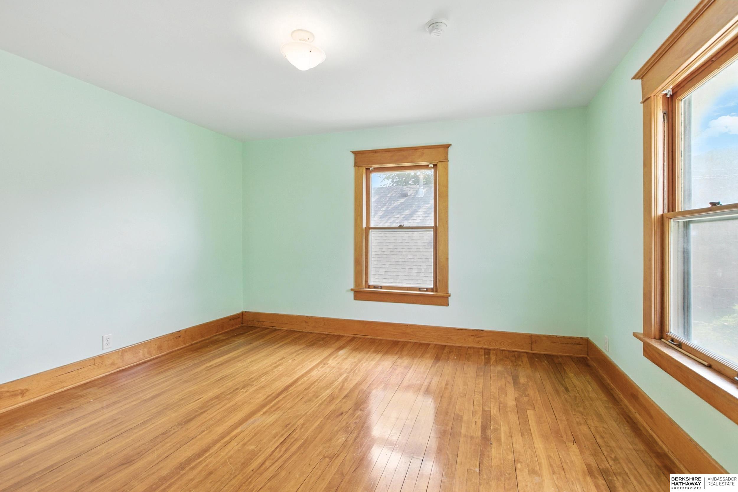 Lincoln, Nebraska 68502, United States, 3 Bedrooms Bedrooms, ,2 BathroomsBathrooms,Residential,Active,217034