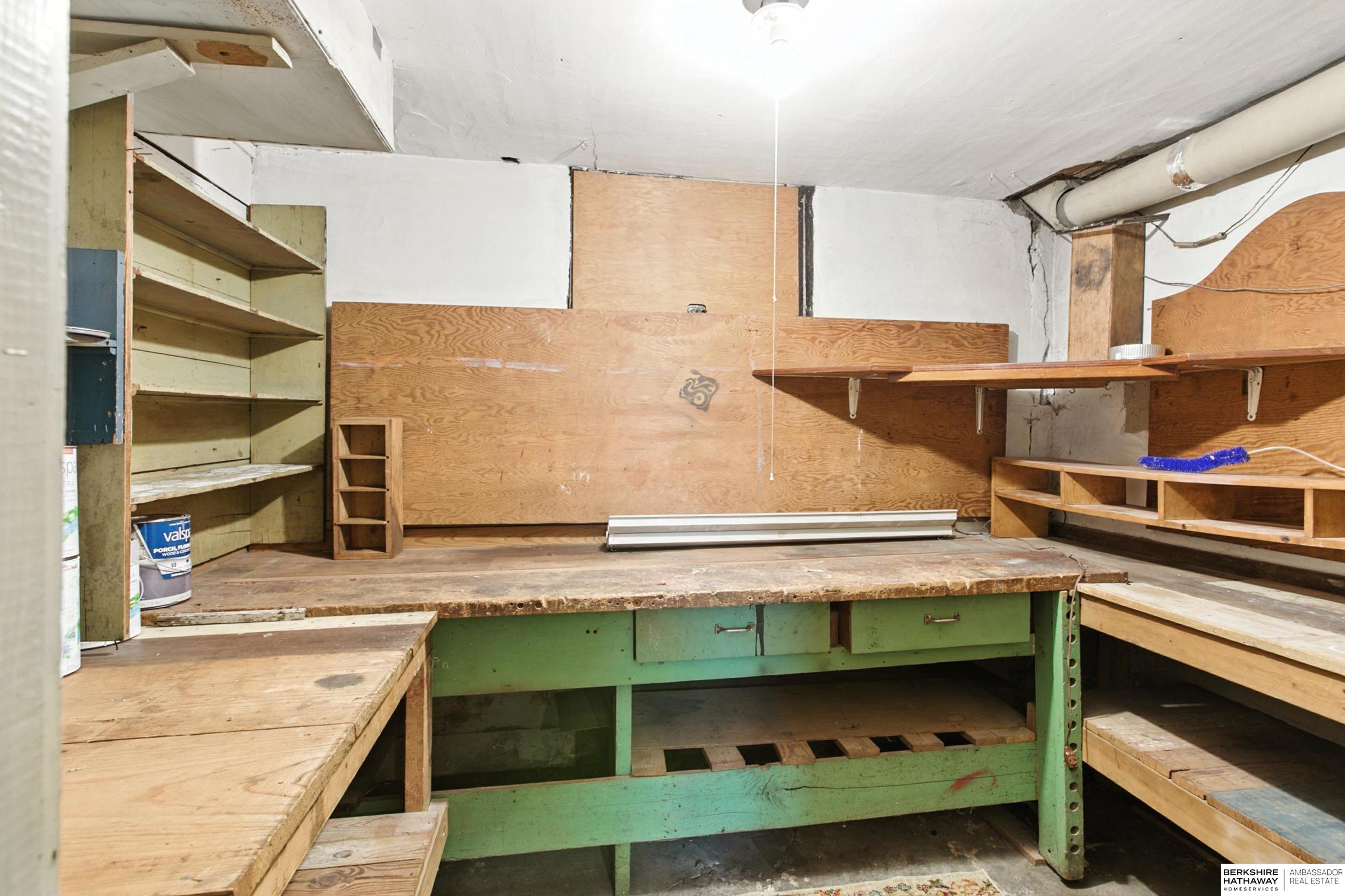 Lincoln, Nebraska 68502, United States, 3 Bedrooms Bedrooms, ,2 BathroomsBathrooms,Residential,Active,217034