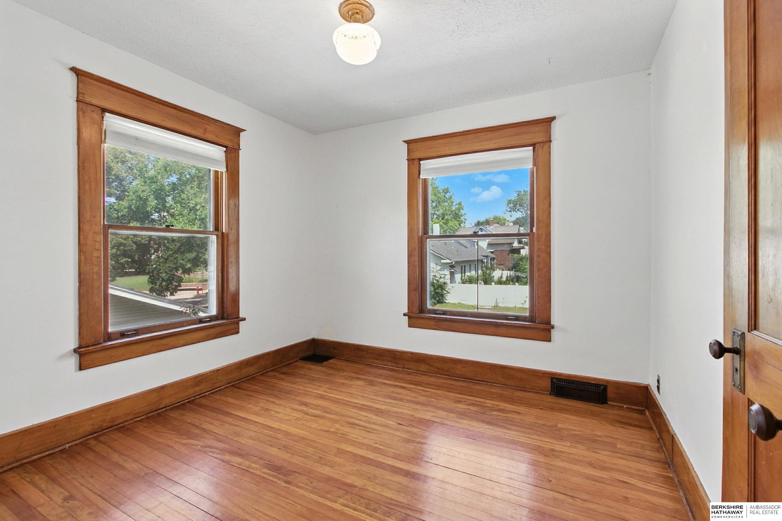 Lincoln, Nebraska 68502, United States, 3 Bedrooms Bedrooms, ,2 BathroomsBathrooms,Residential,Active,217034