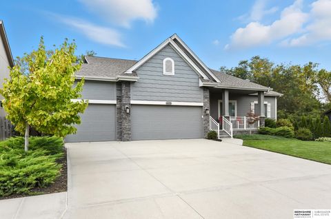 Photo of 4428 S 199th Avenue, Omaha, NE 68135 (MLS # 22600339)