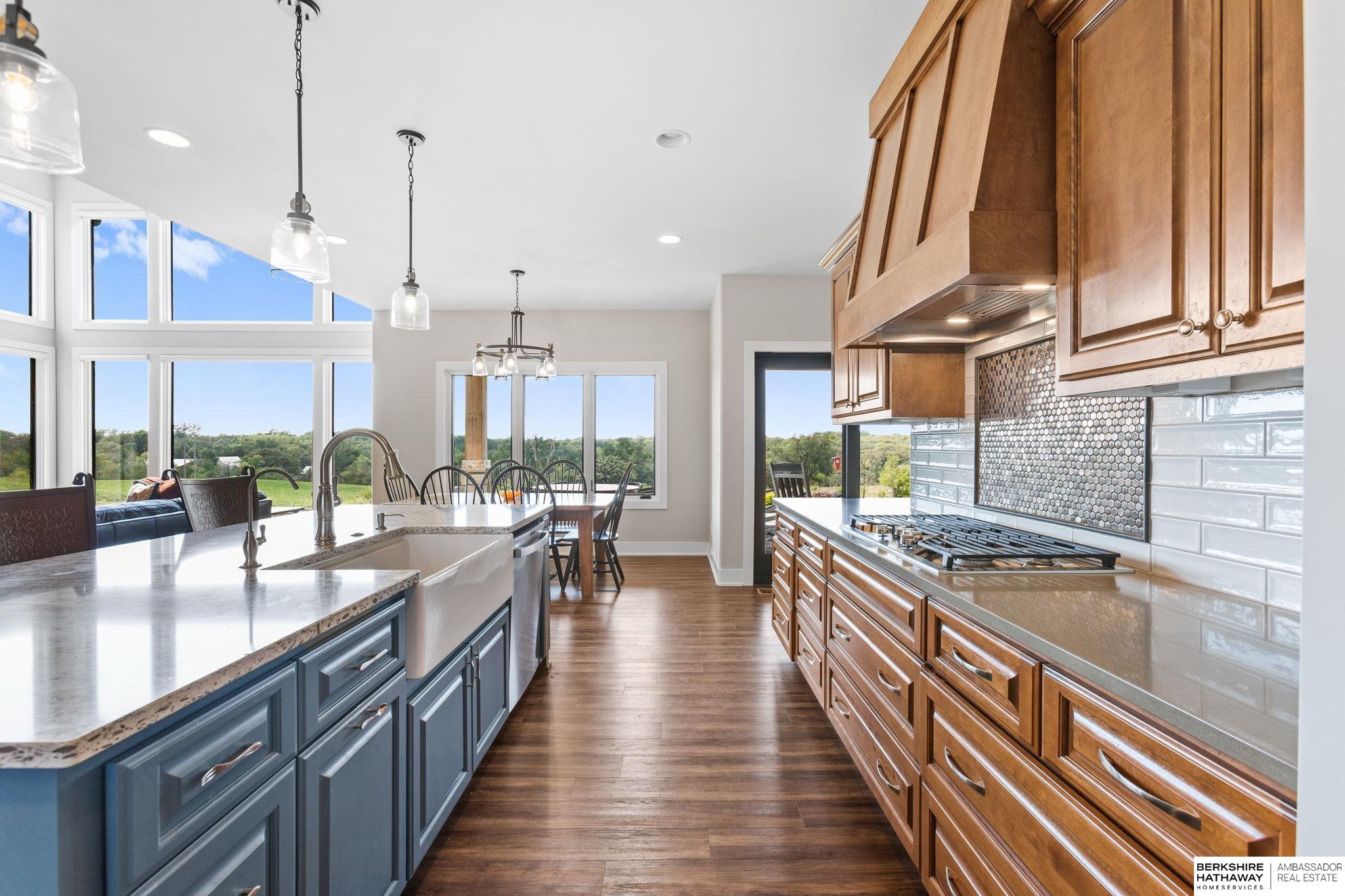 Louisville, Nebraska 68037, United States, 5 Bedrooms Bedrooms, ,3 BathroomsBathrooms,Residential,Active,197056