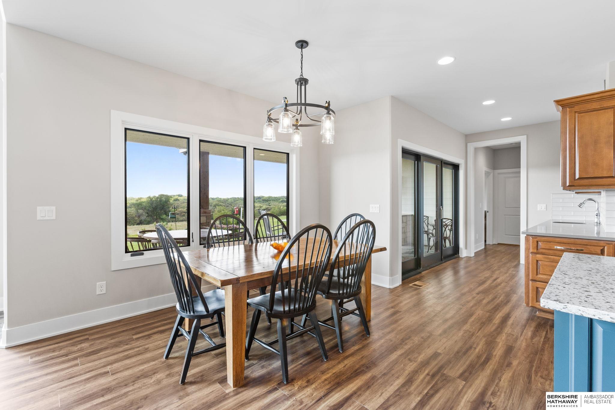 Louisville, Nebraska 68037, United States, 5 Bedrooms Bedrooms, ,3 BathroomsBathrooms,Residential,Active,197056