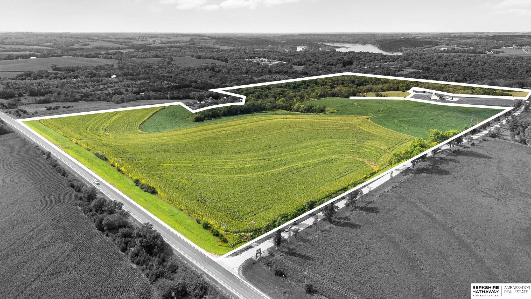 Louisville, Nebraska 68037, United States, 5 Bedrooms Bedrooms, ,3 BathroomsBathrooms,Residential,Active,197056