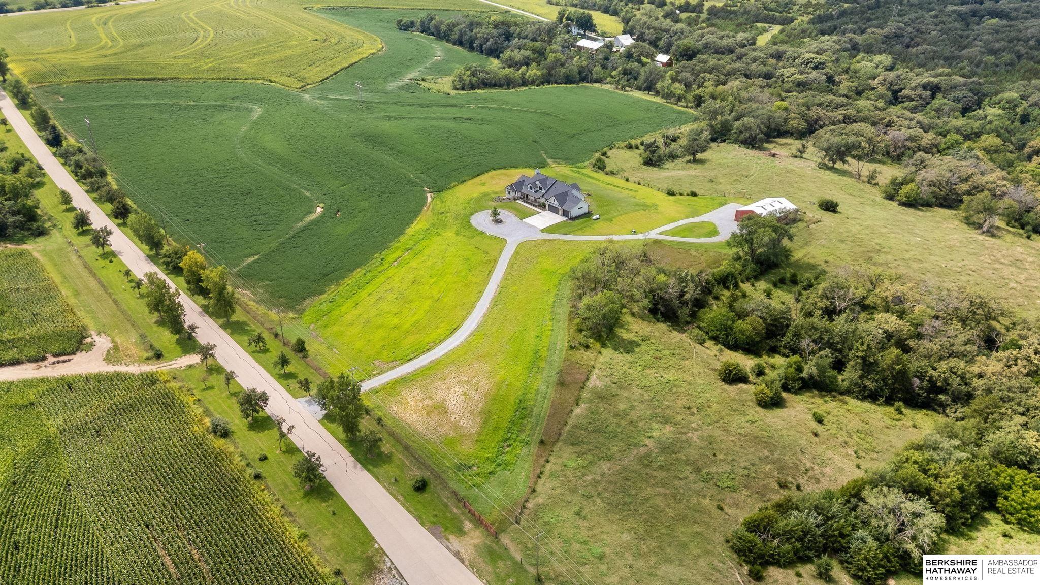 Louisville, Nebraska 68037, United States, 5 Bedrooms Bedrooms, ,3 BathroomsBathrooms,Residential,Active,197056
