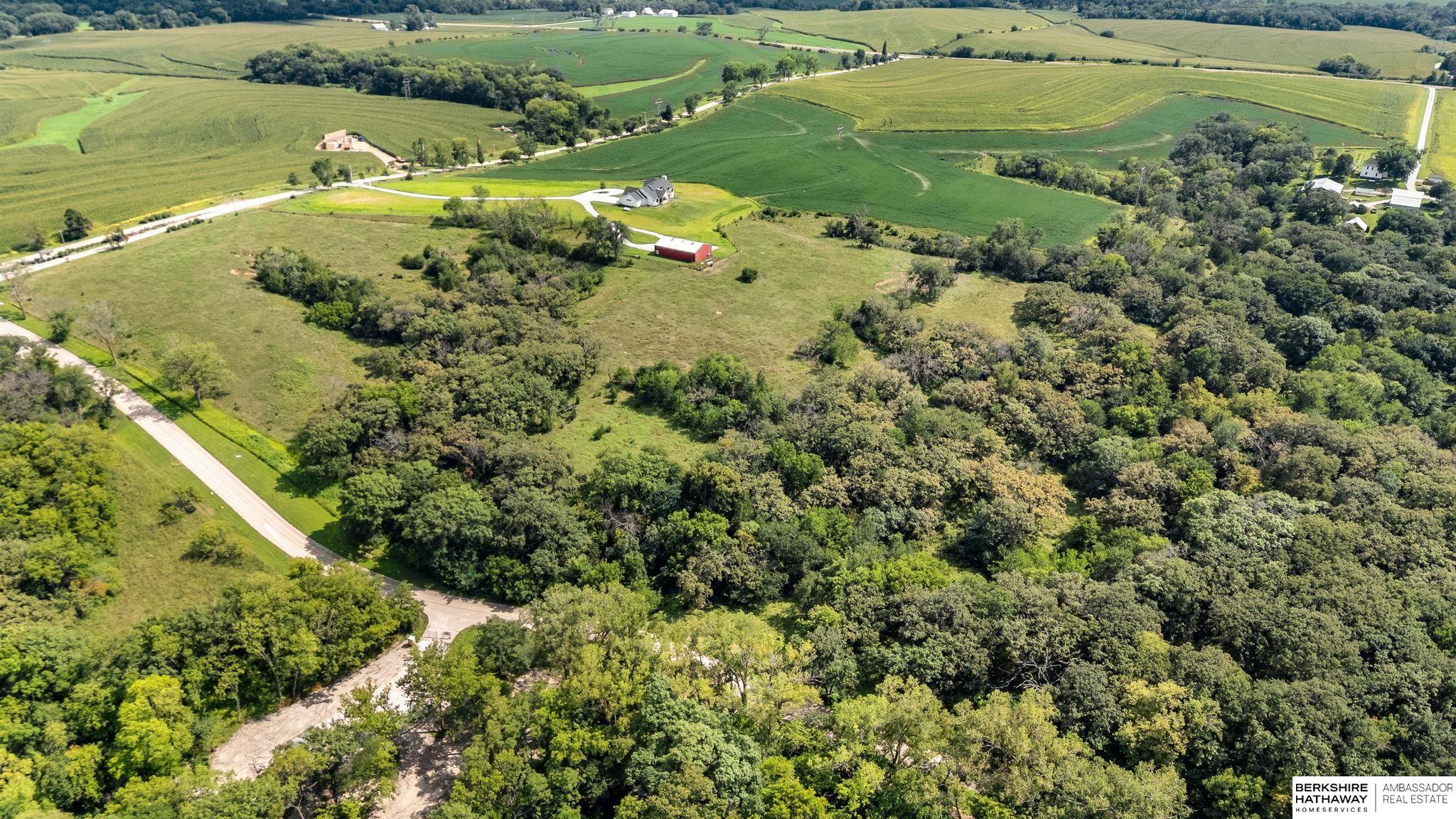 Louisville, Nebraska 68037, United States, 5 Bedrooms Bedrooms, ,3 BathroomsBathrooms,Residential,Active,197056