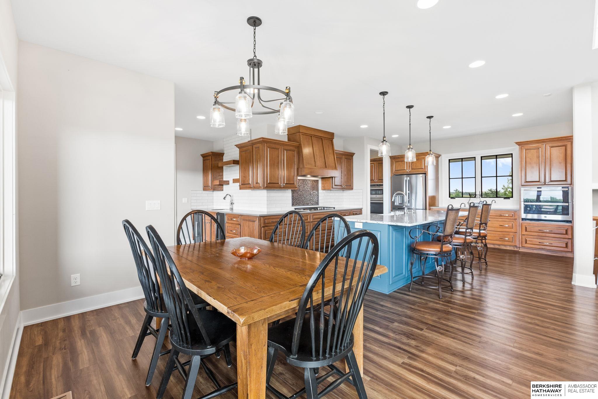 Louisville, Nebraska 68037, United States, 5 Bedrooms Bedrooms, ,3 BathroomsBathrooms,Residential,Active,197056