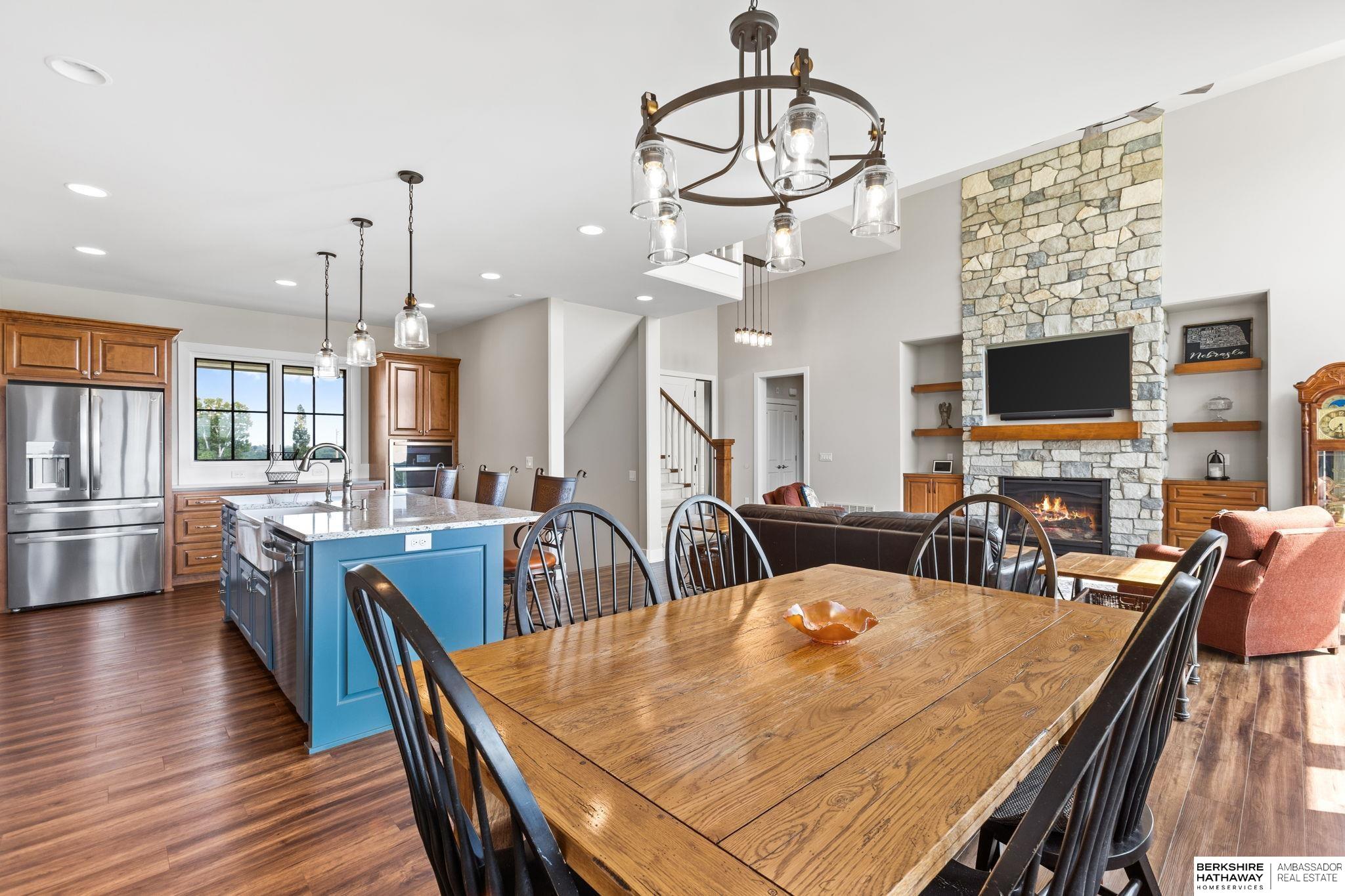 Louisville, Nebraska 68037, United States, 5 Bedrooms Bedrooms, ,3 BathroomsBathrooms,Residential,Active,197056