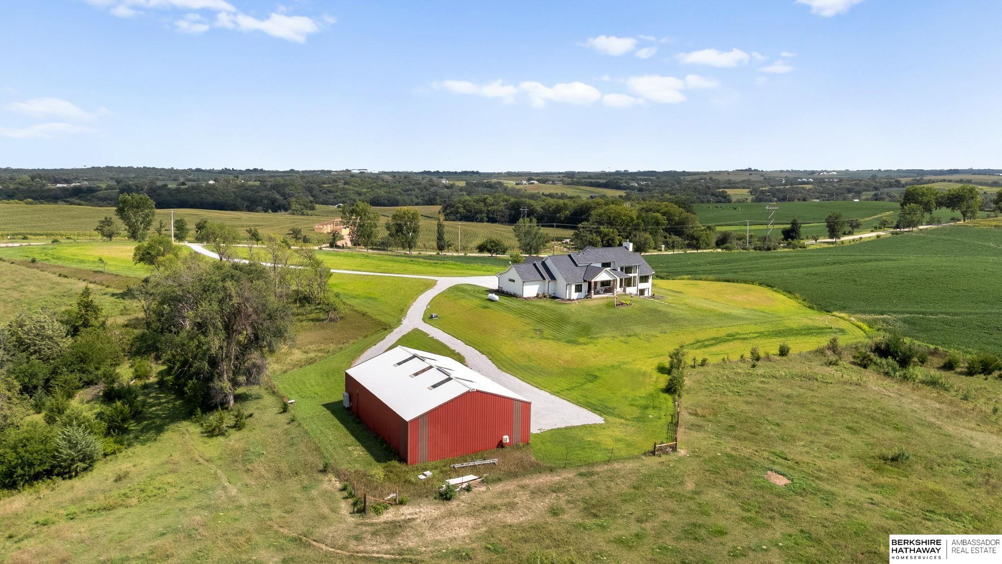 Louisville, Nebraska 68037, United States, 5 Bedrooms Bedrooms, ,3 BathroomsBathrooms,Residential,Active,197056