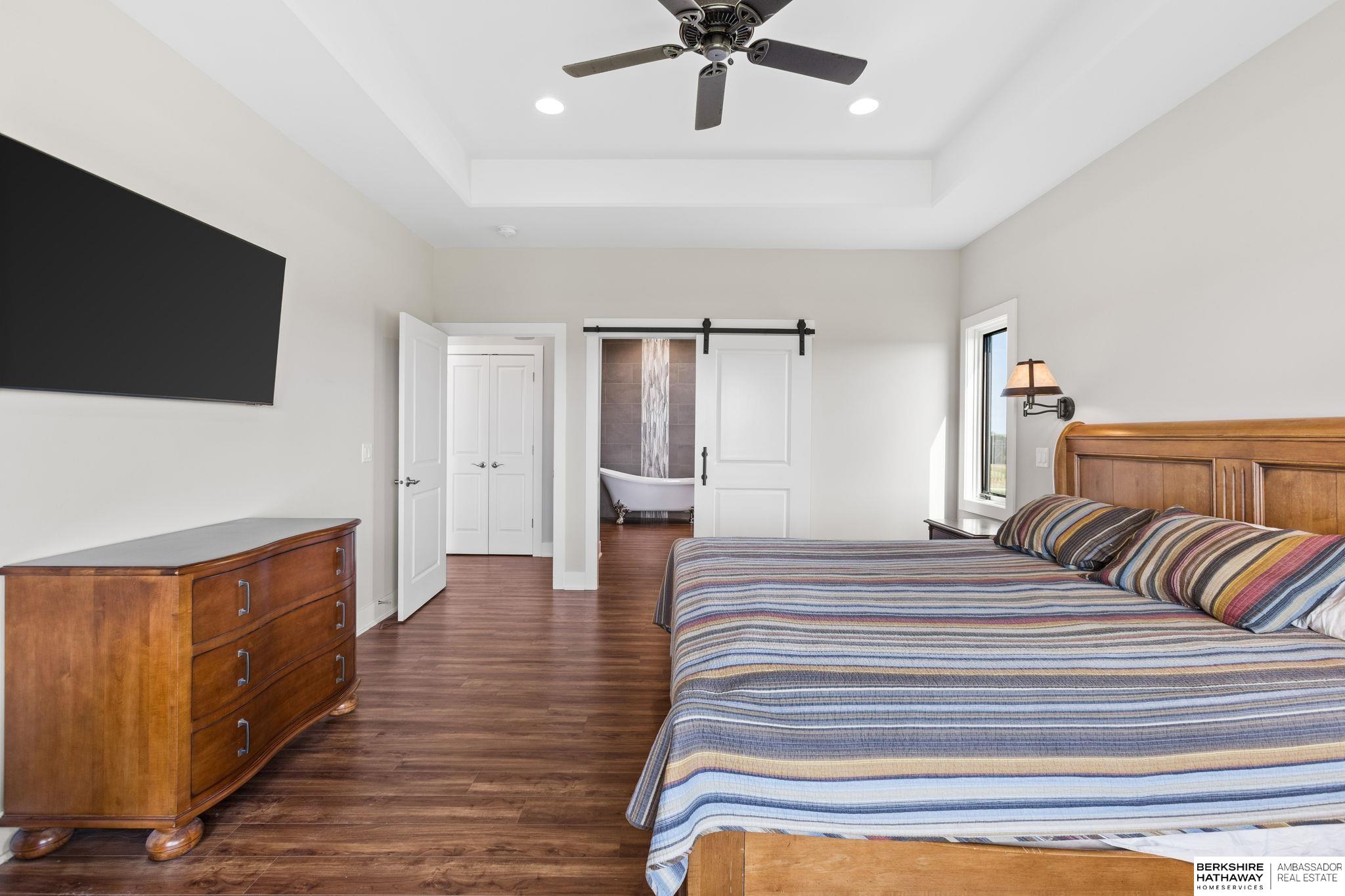 Louisville, Nebraska 68037, United States, 5 Bedrooms Bedrooms, ,3 BathroomsBathrooms,Residential,Active,197056