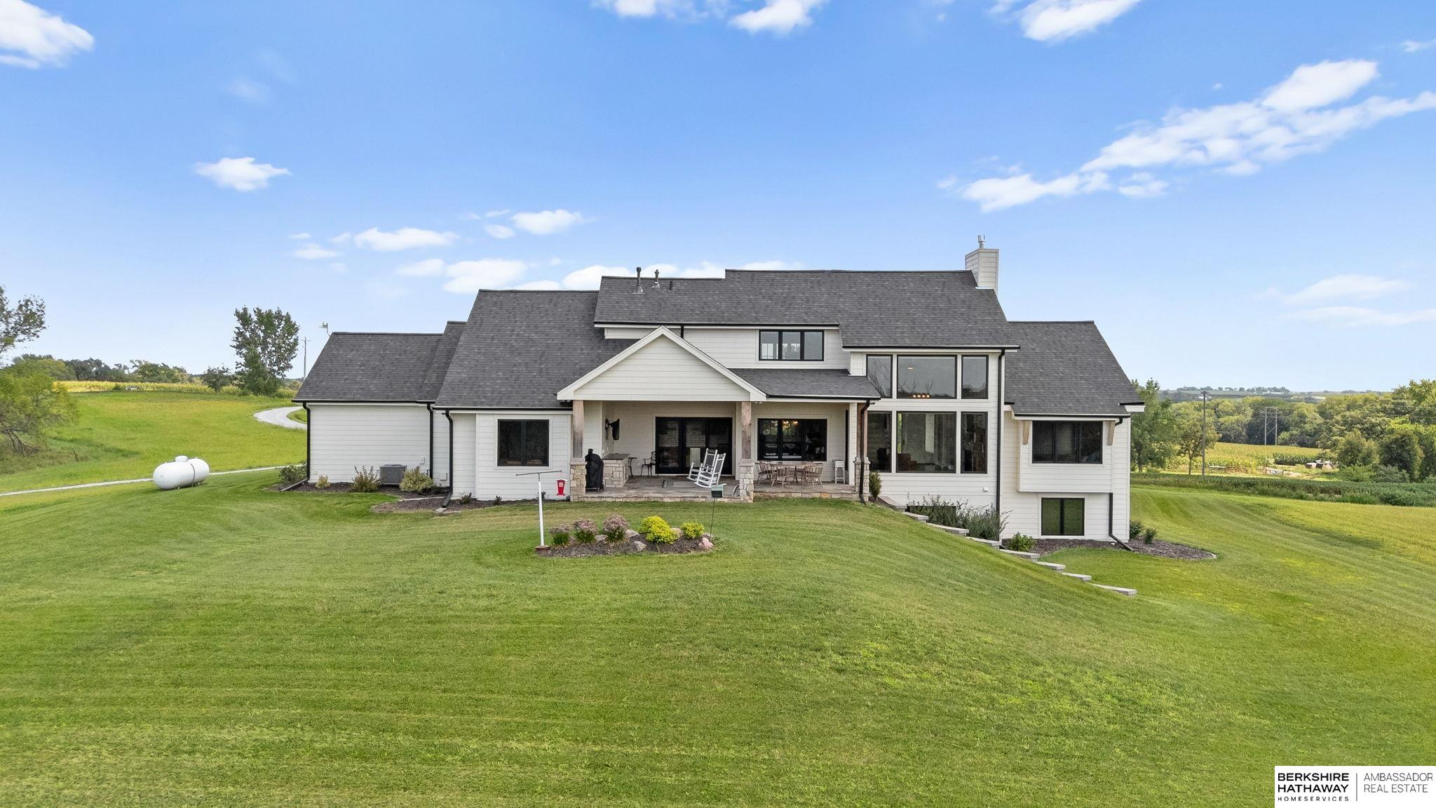 Louisville, Nebraska 68037, United States, 5 Bedrooms Bedrooms, ,3 BathroomsBathrooms,Residential,Active,197056