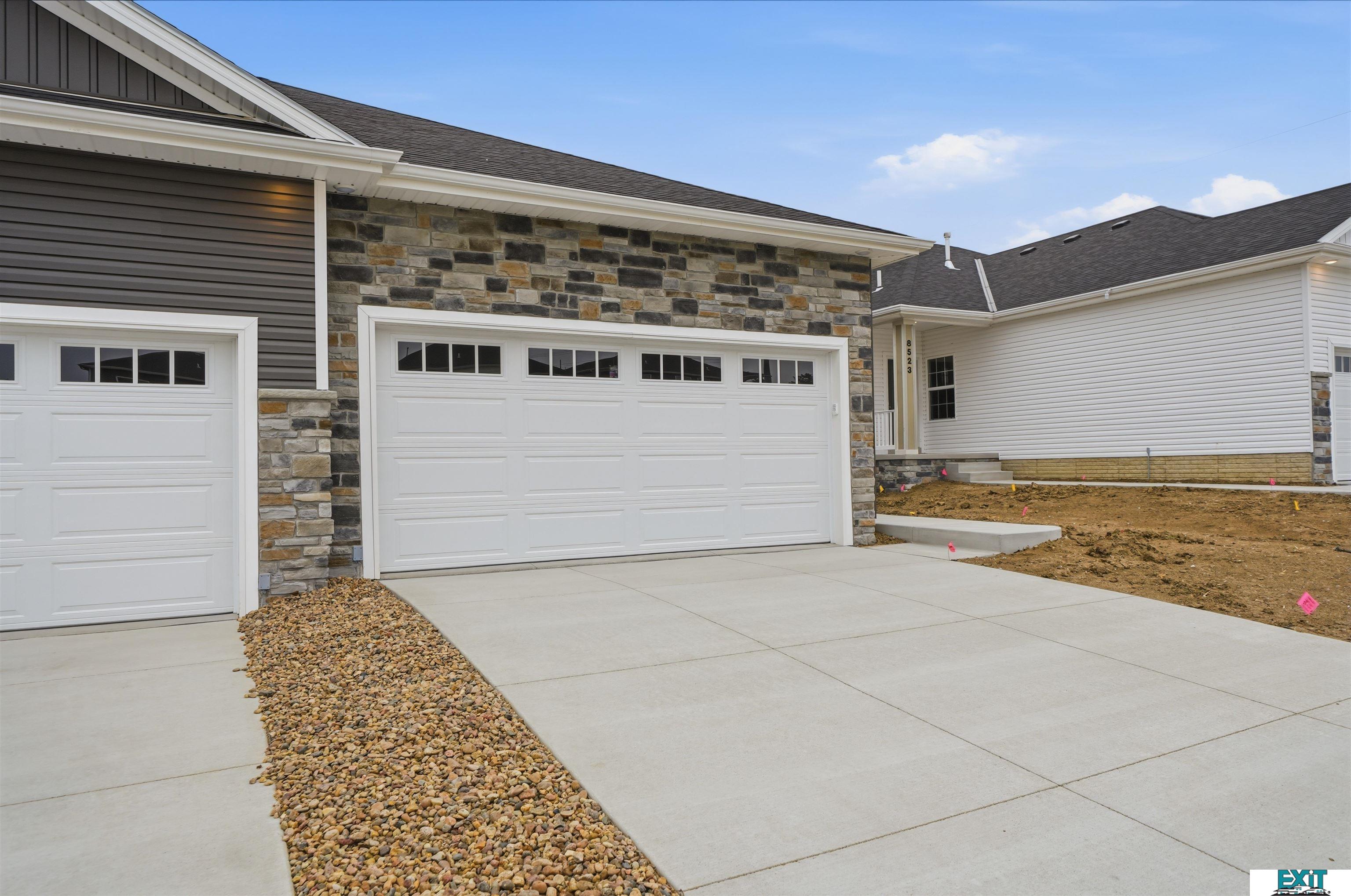 8531 Lost Arrow Court - Photo 3