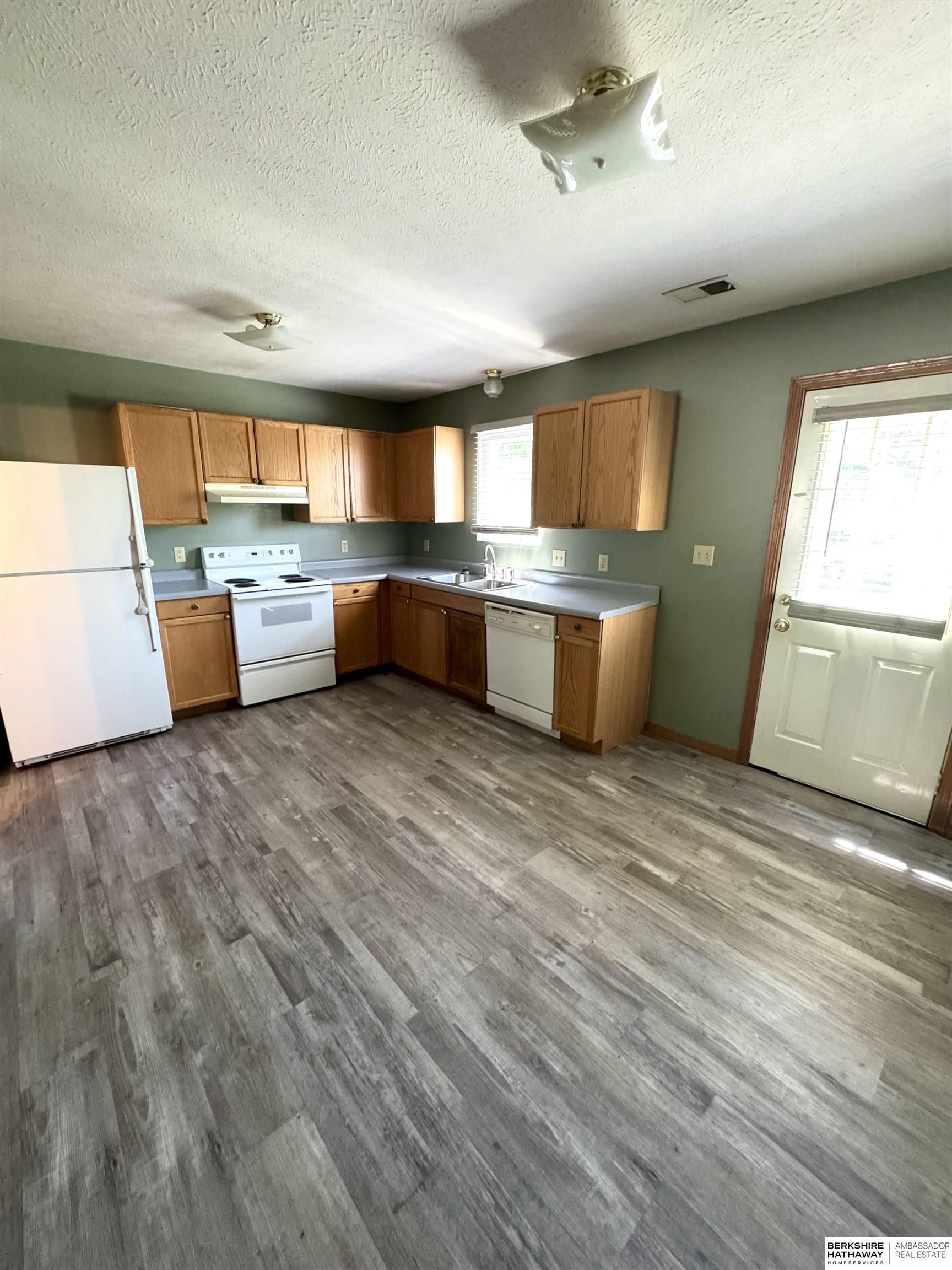 Fremont, Nebraska 68025, United States, 6 Bedrooms Bedrooms, ,3 BathroomsBathrooms,Residential,Active,152643