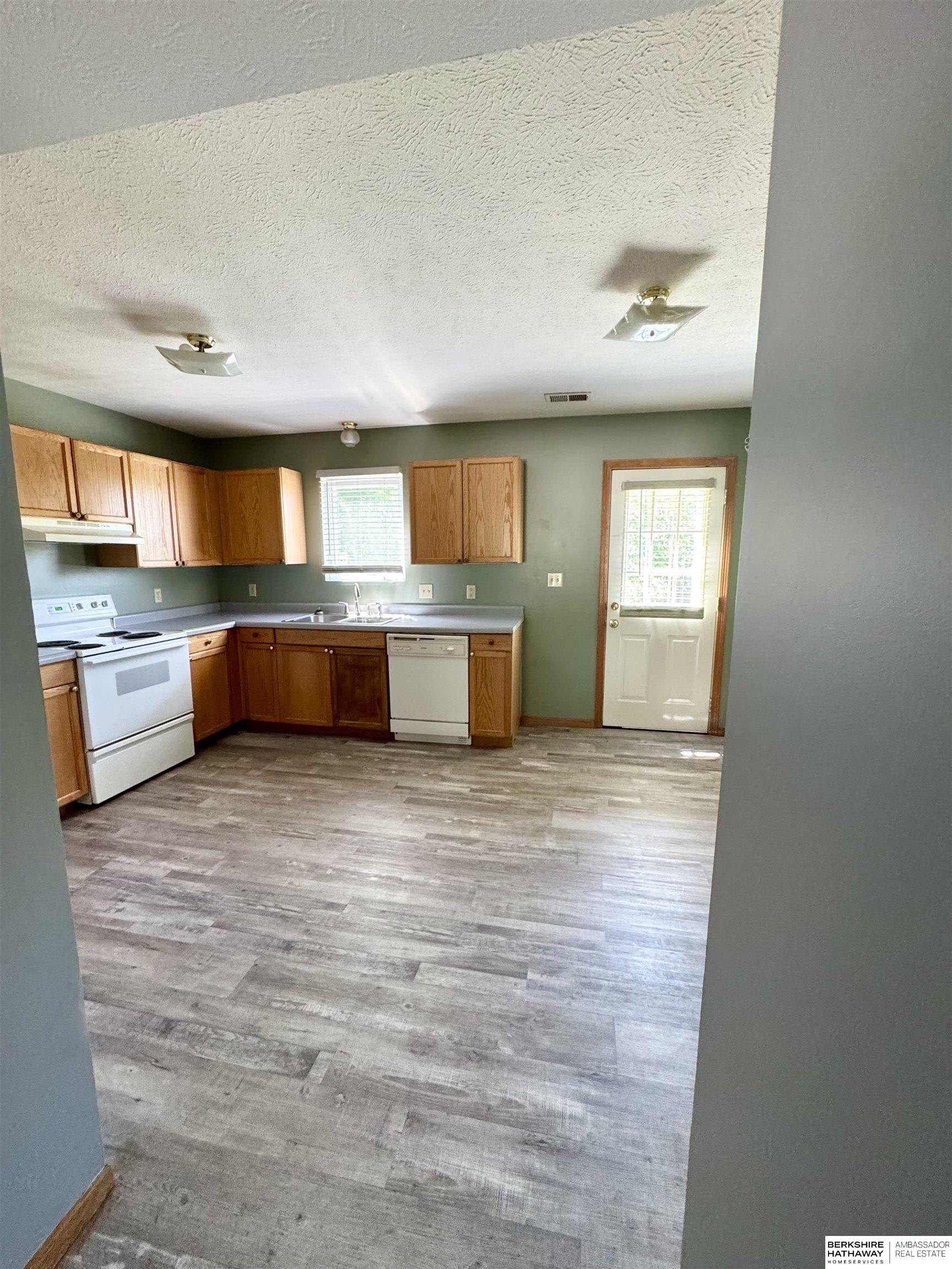 Fremont, Nebraska 68025, United States, 6 Bedrooms Bedrooms, ,3 BathroomsBathrooms,Residential,Active,152643