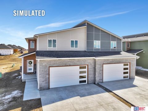 Photo of 322 N 105th Street, Lincoln, NE 68527 (MLS # 22606359)